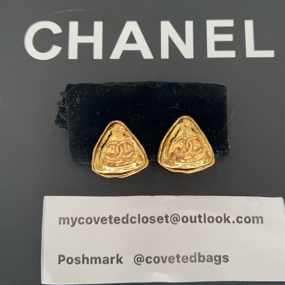 CHANEL Vintage Triangular Gold Clip-On Earrings Excellent Condition w/COA!😍💛👸